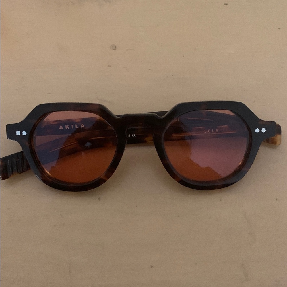 Akila Lola Sunglasses